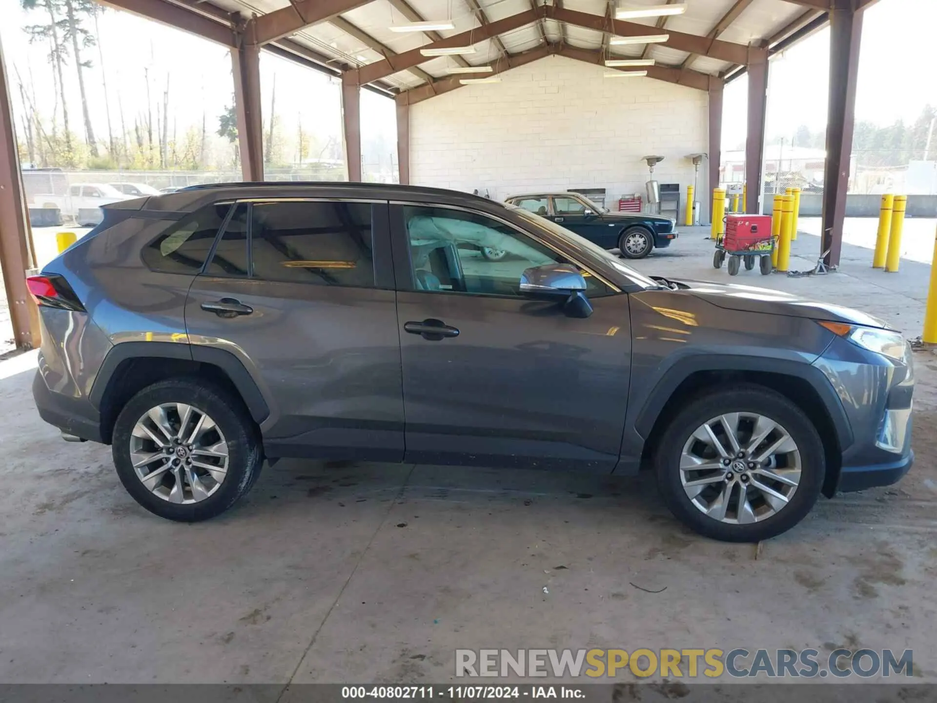 13 Photograph of a damaged car 2T3A1RFV1MC171710 TOYOTA RAV4 2021