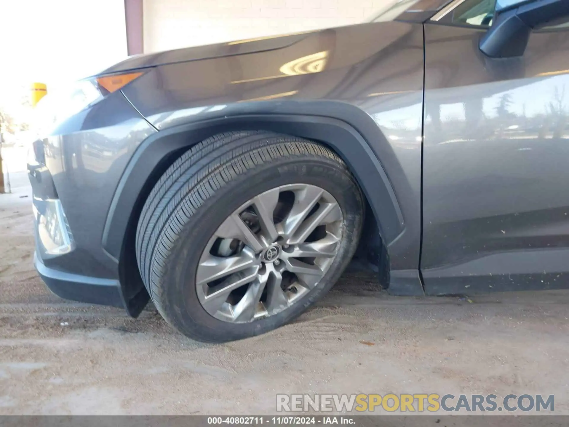 6 Photograph of a damaged car 2T3A1RFV1MC171710 TOYOTA RAV4 2021