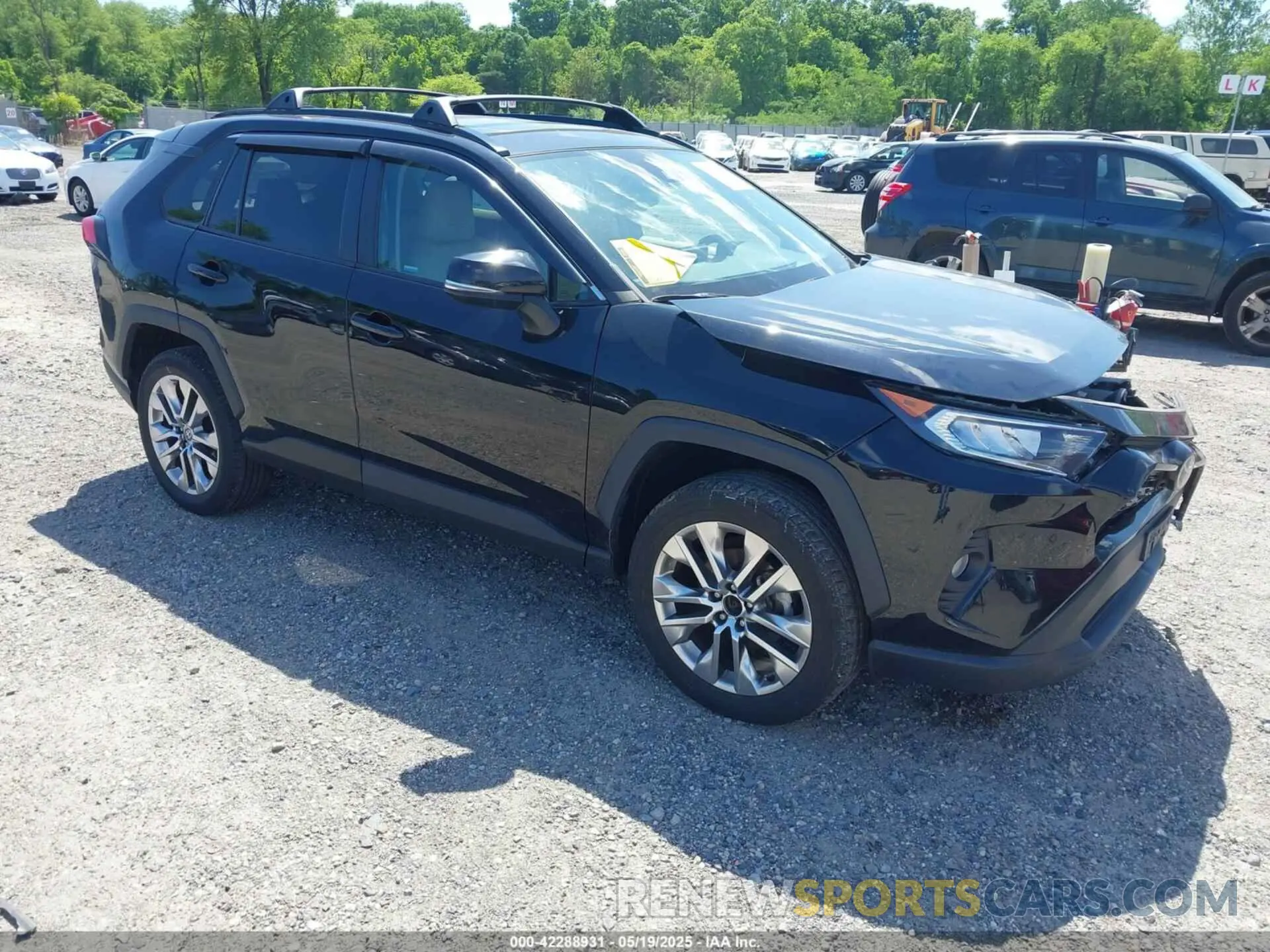 1 Photograph of a damaged car 2T3A1RFV1MC247524 TOYOTA RAV4 2021