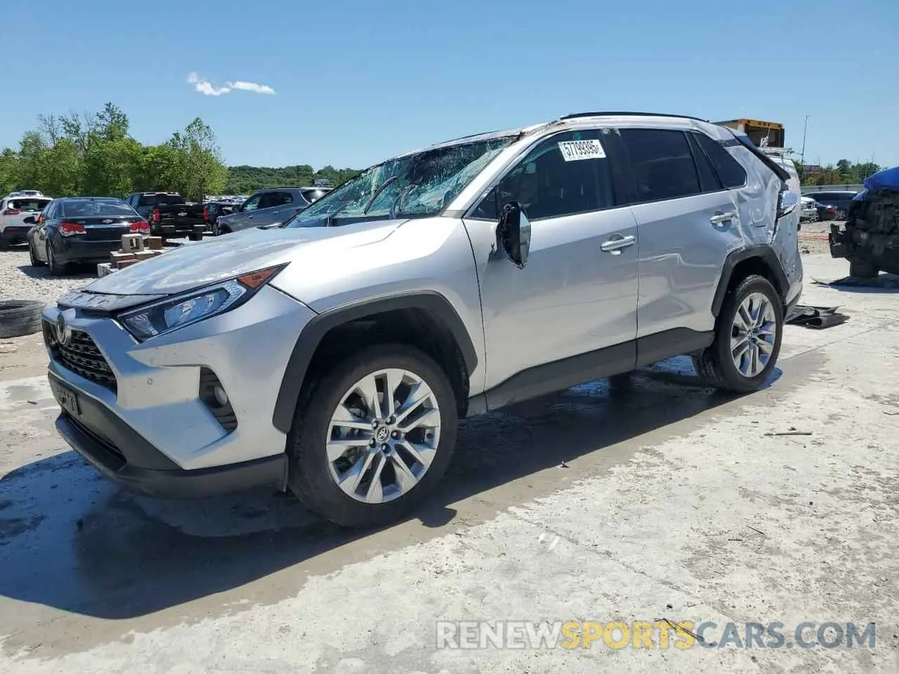 1 Photograph of a damaged car 2T3A1RFV1MC252352 TOYOTA RAV4 2021