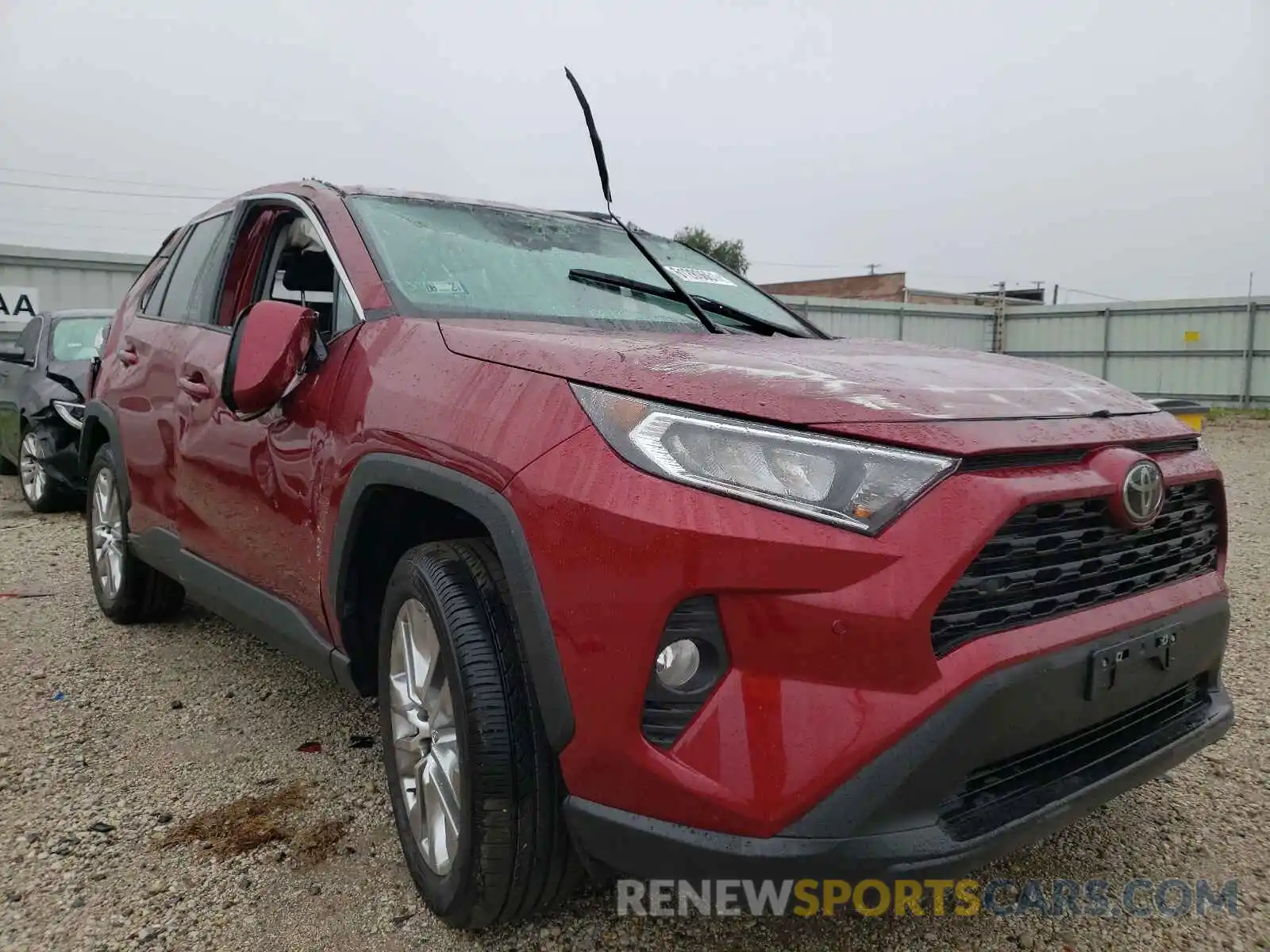 1 Photograph of a damaged car 2T3A1RFV1MW161659 TOYOTA RAV4 2021