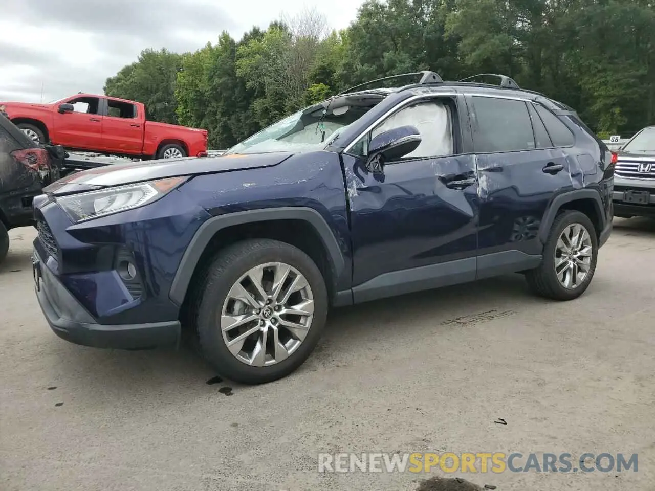 1 Photograph of a damaged car 2T3A1RFV1MW171589 TOYOTA RAV4 2021