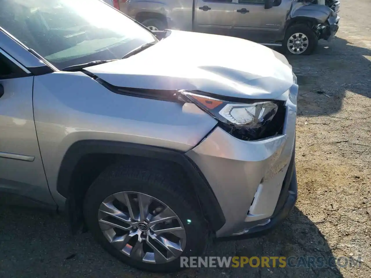 9 Photograph of a damaged car 2T3A1RFV2MC173725 TOYOTA RAV4 2021