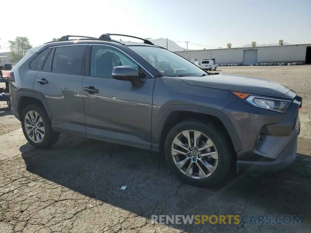 4 Photograph of a damaged car 2T3A1RFV2MC188533 TOYOTA RAV4 2021