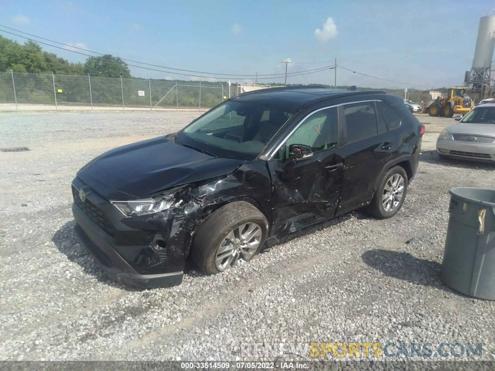 2 Photograph of a damaged car 2T3A1RFV2MC200826 TOYOTA RAV4 2021