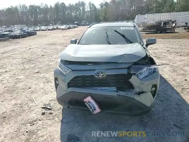 12 Photograph of a damaged car 2T3A1RFV2MW189504 TOYOTA RAV4 2021