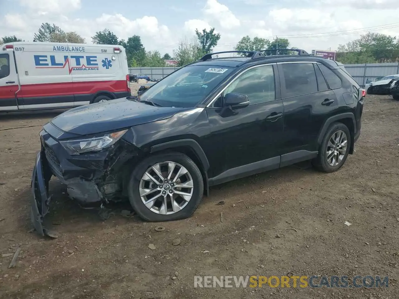 1 Photograph of a damaged car 2T3A1RFV2MW226874 TOYOTA RAV4 2021