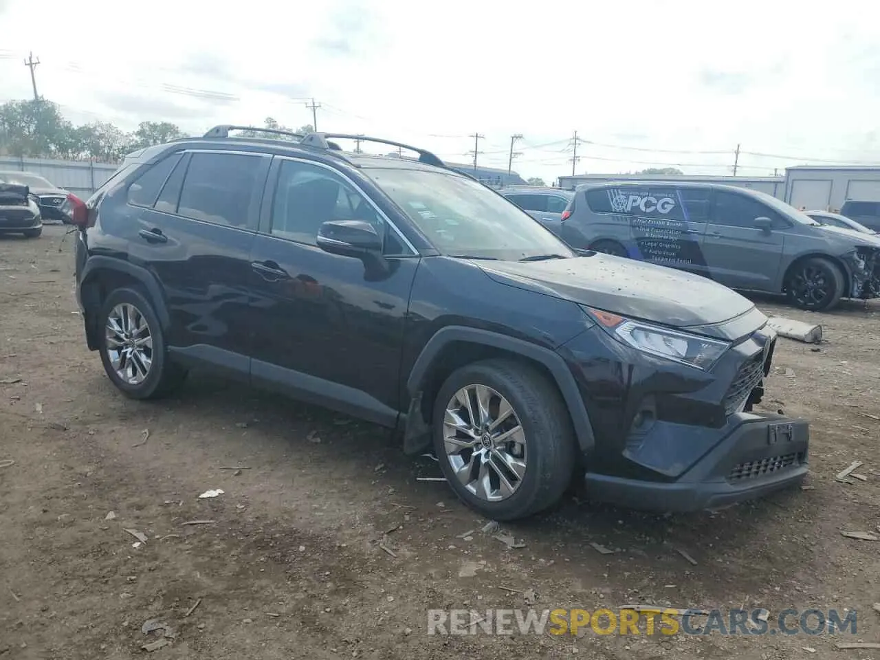 4 Photograph of a damaged car 2T3A1RFV2MW226874 TOYOTA RAV4 2021
