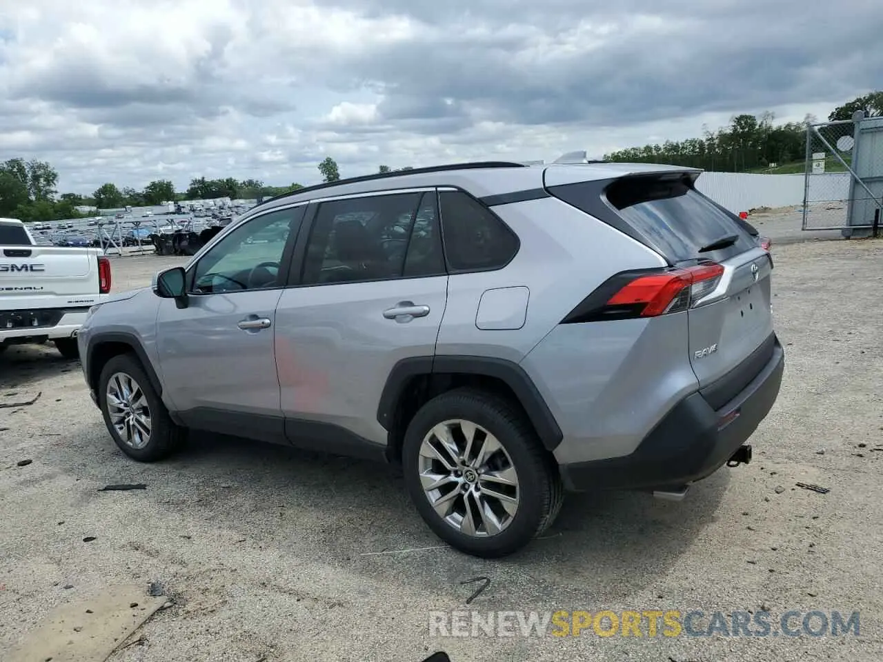 2 Photograph of a damaged car 2T3A1RFV3MC187245 TOYOTA RAV4 2021