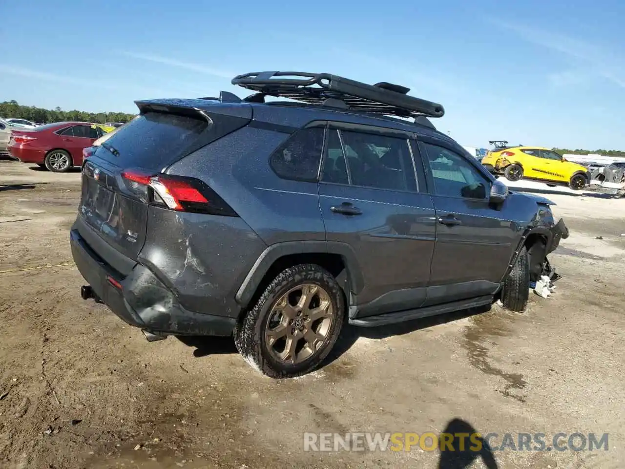 3 Photograph of a damaged car 2T3A1RFV3MC190405 TOYOTA RAV4 2021