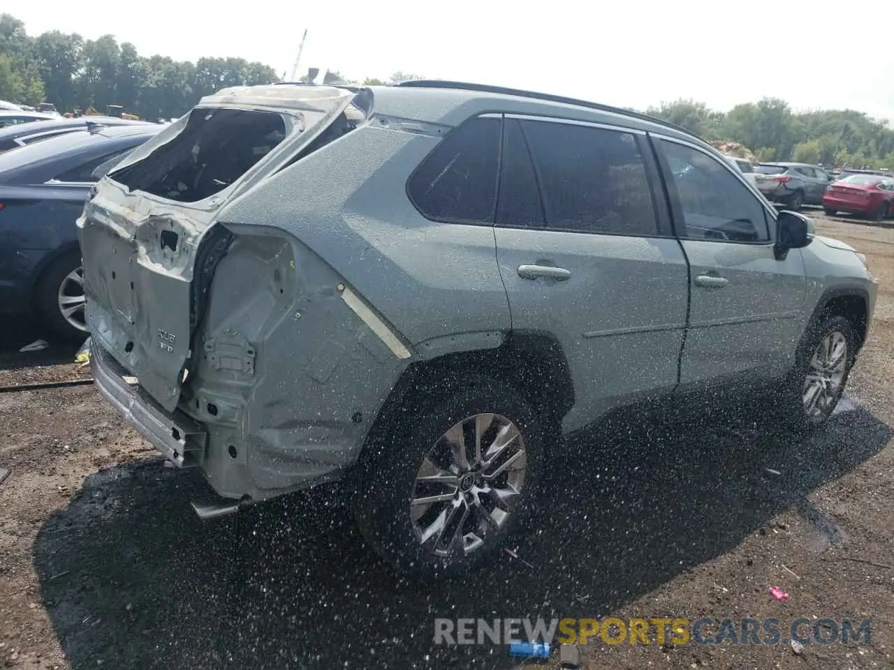 3 Photograph of a damaged car 2T3A1RFV3MW204771 TOYOTA RAV4 2021