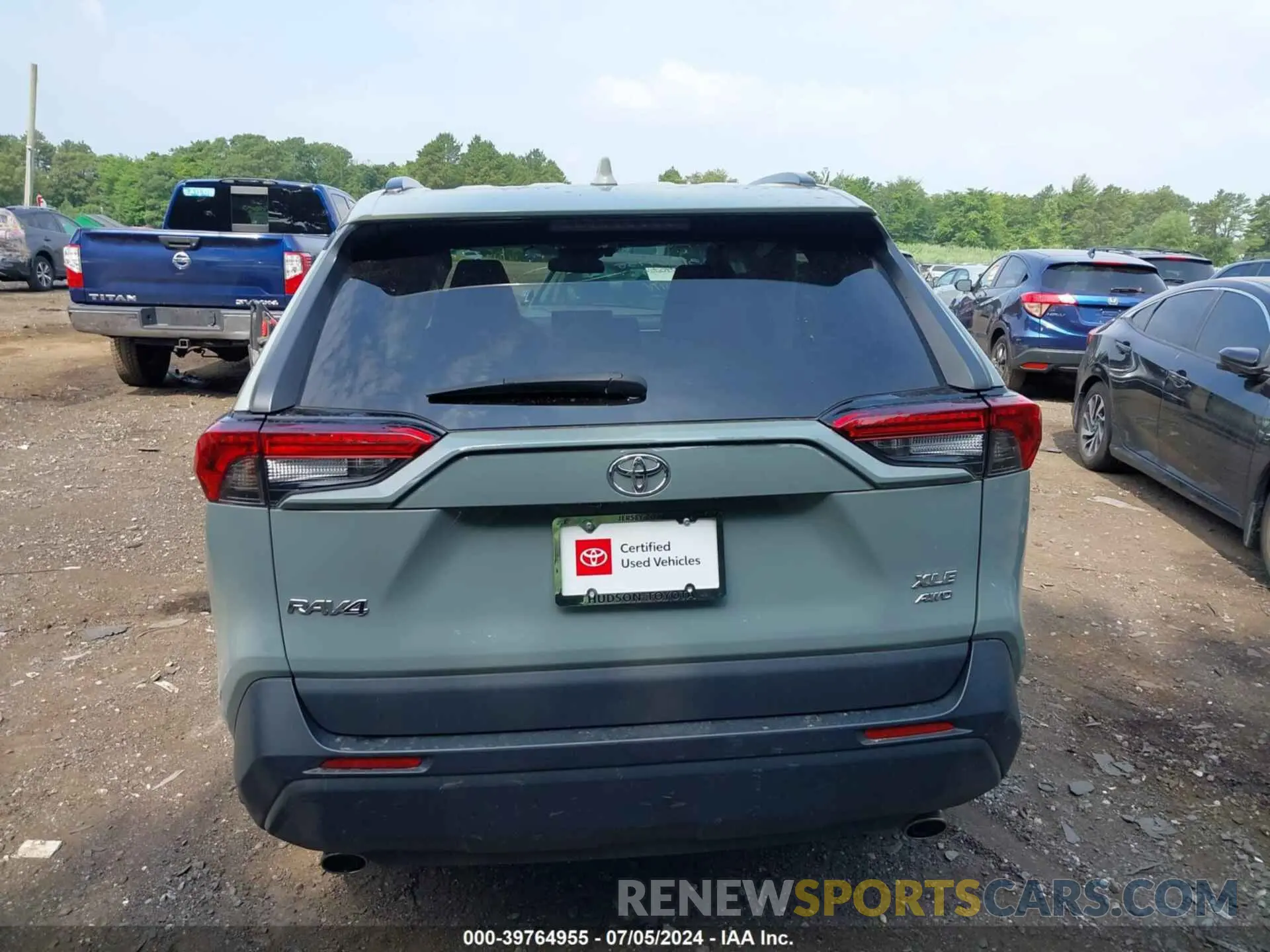15 Photograph of a damaged car 2T3A1RFV3MW204995 TOYOTA RAV4 2021