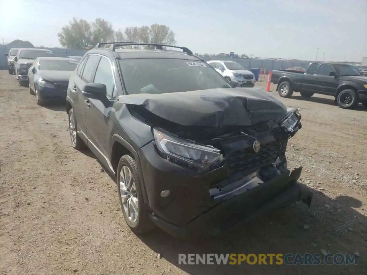 1 Photograph of a damaged car 2T3A1RFV3MW208268 TOYOTA RAV4 2021