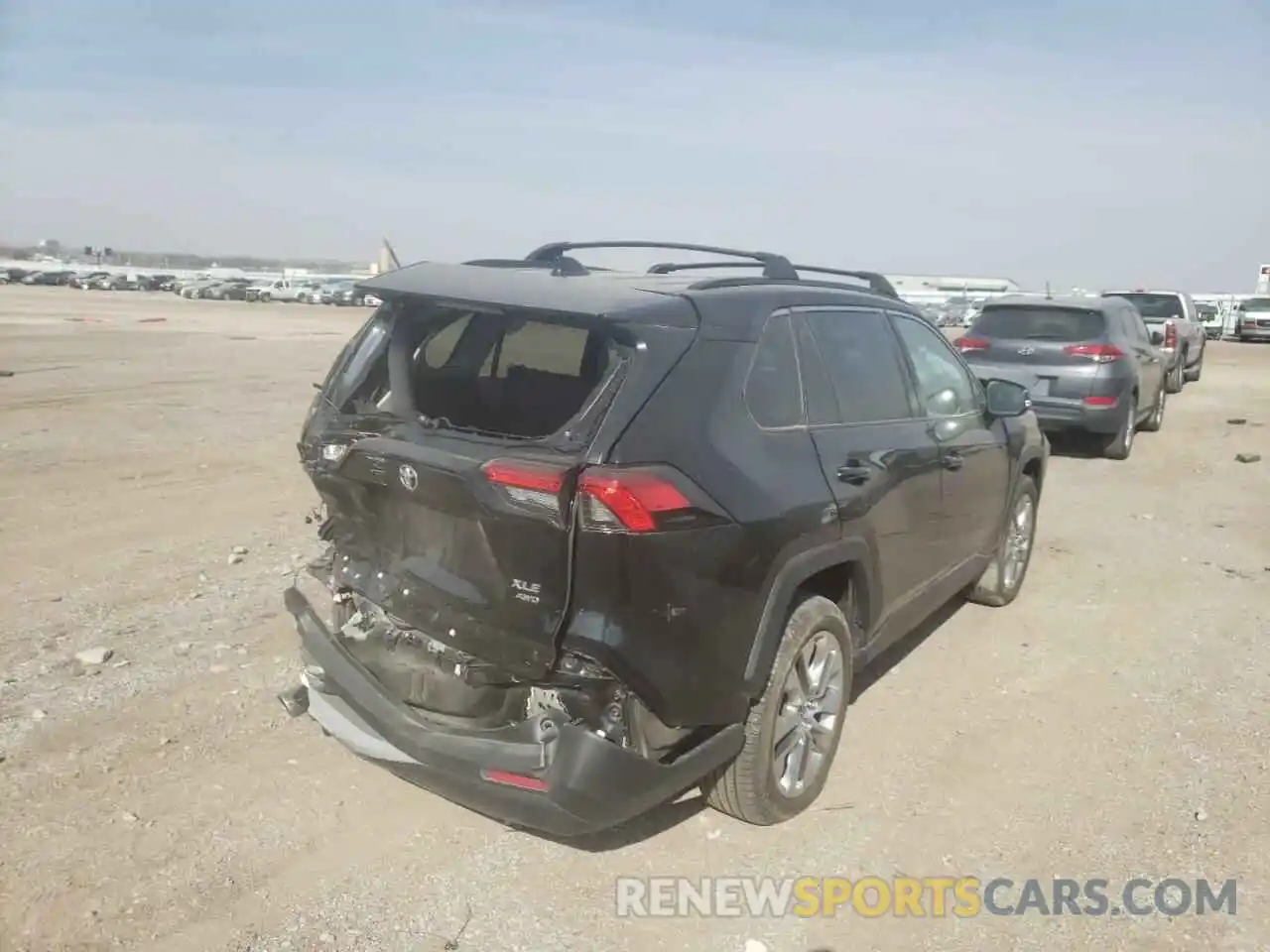 4 Photograph of a damaged car 2T3A1RFV3MW208268 TOYOTA RAV4 2021