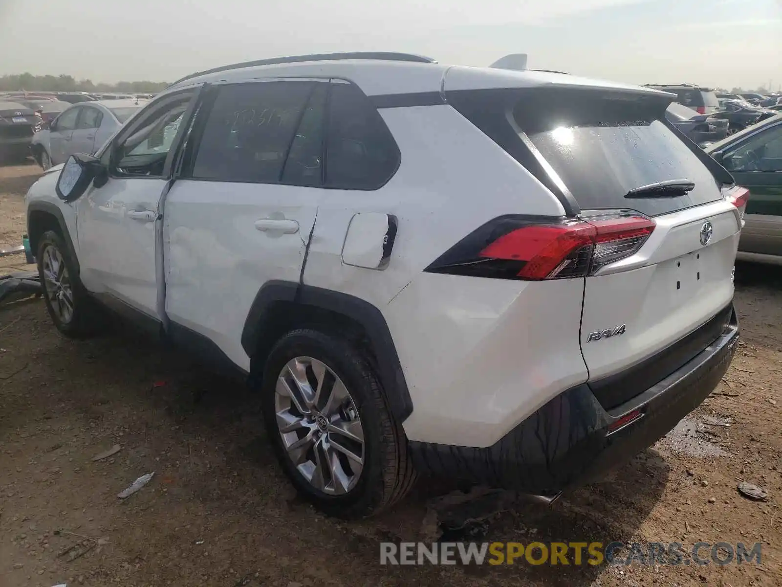 3 Photograph of a damaged car 2T3A1RFV3MW212661 TOYOTA RAV4 2021