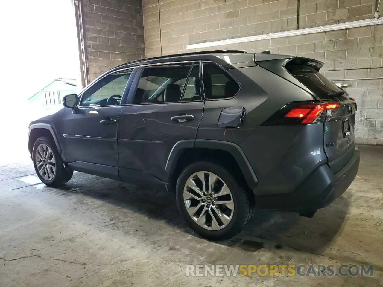 2 Photograph of a damaged car 2T3A1RFV3MW224213 TOYOTA RAV4 2021
