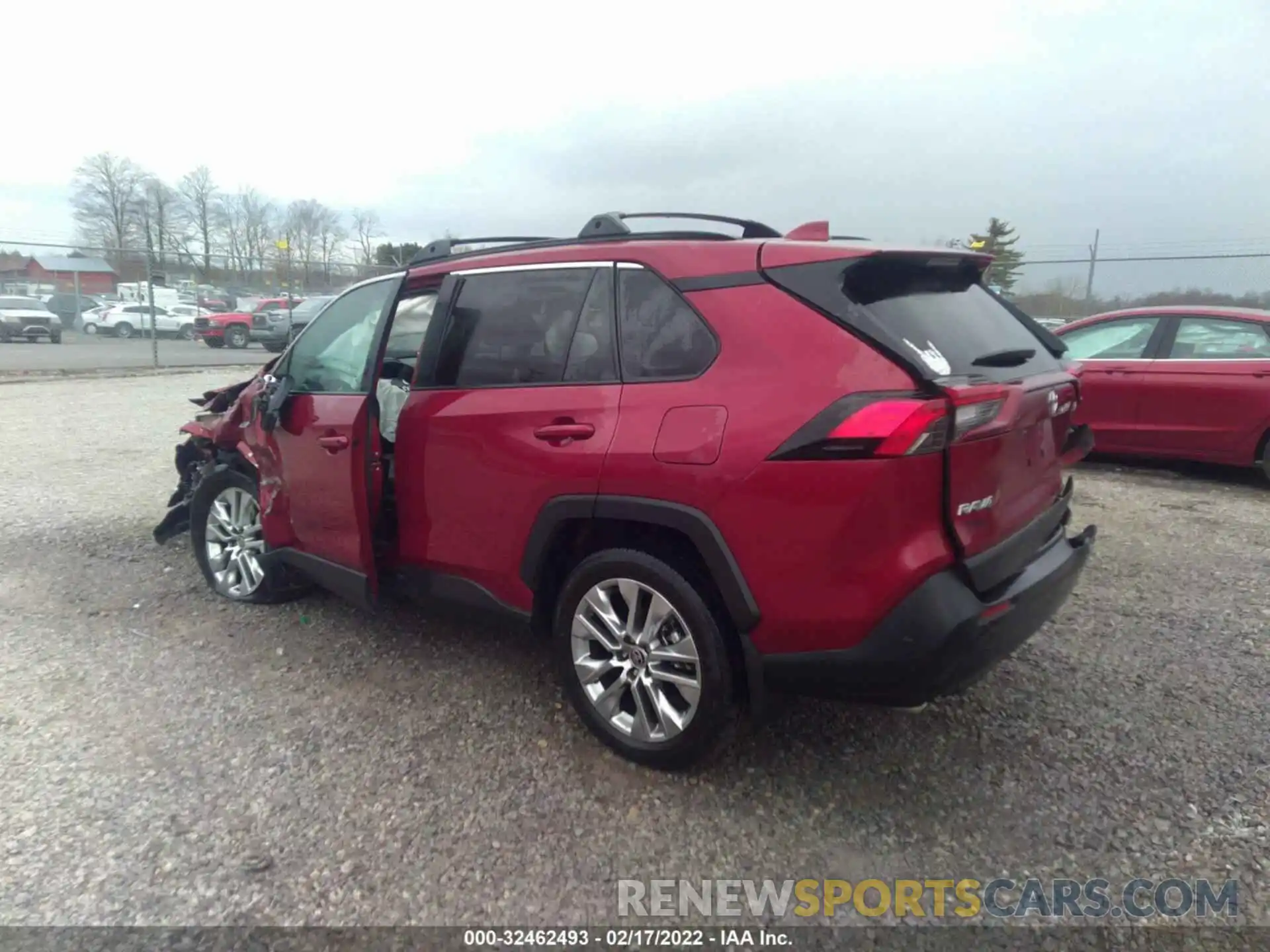 3 Photograph of a damaged car 2T3A1RFV3MW224972 TOYOTA RAV4 2021