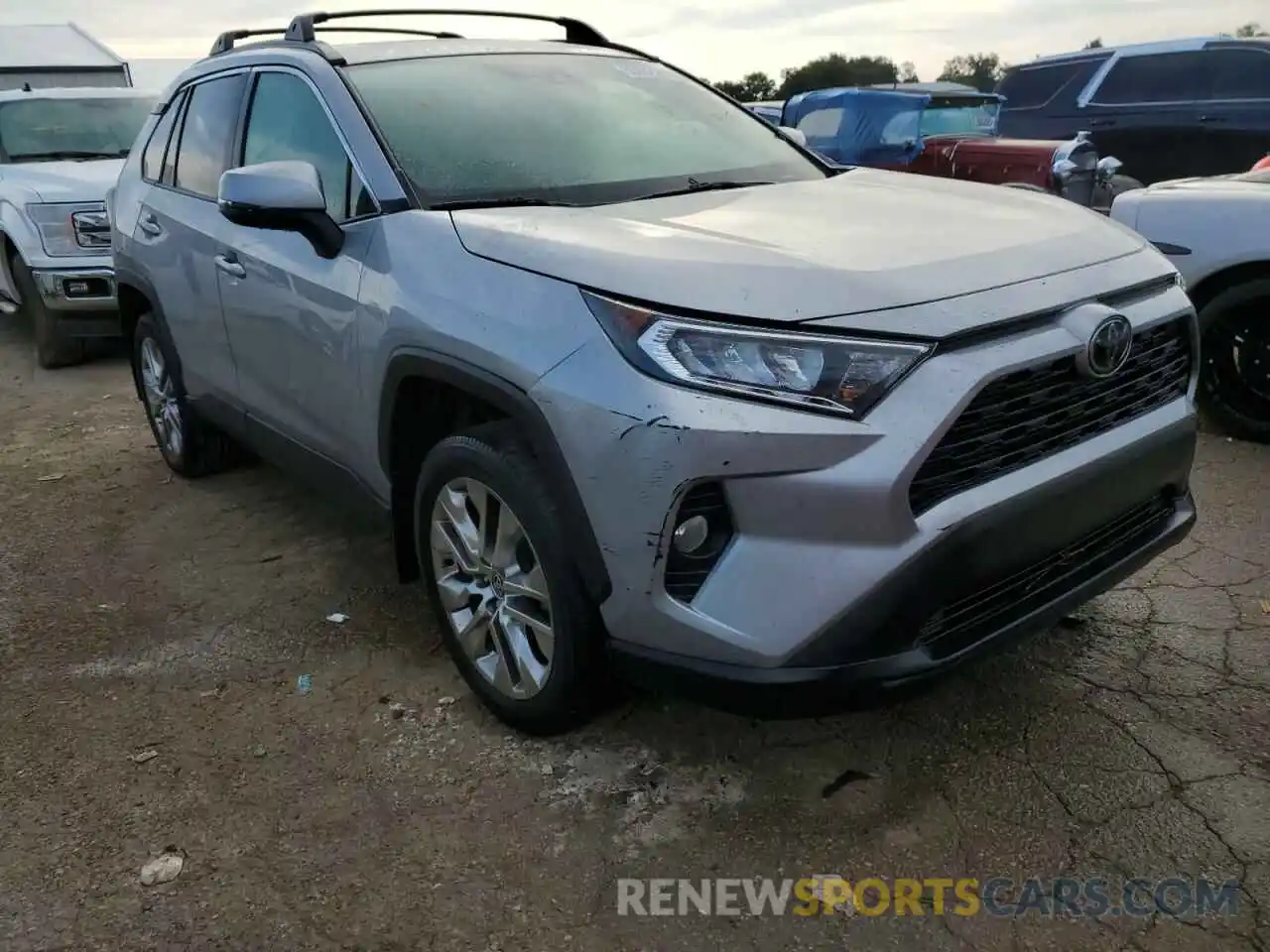 1 Photograph of a damaged car 2T3A1RFV4MC188355 TOYOTA RAV4 2021