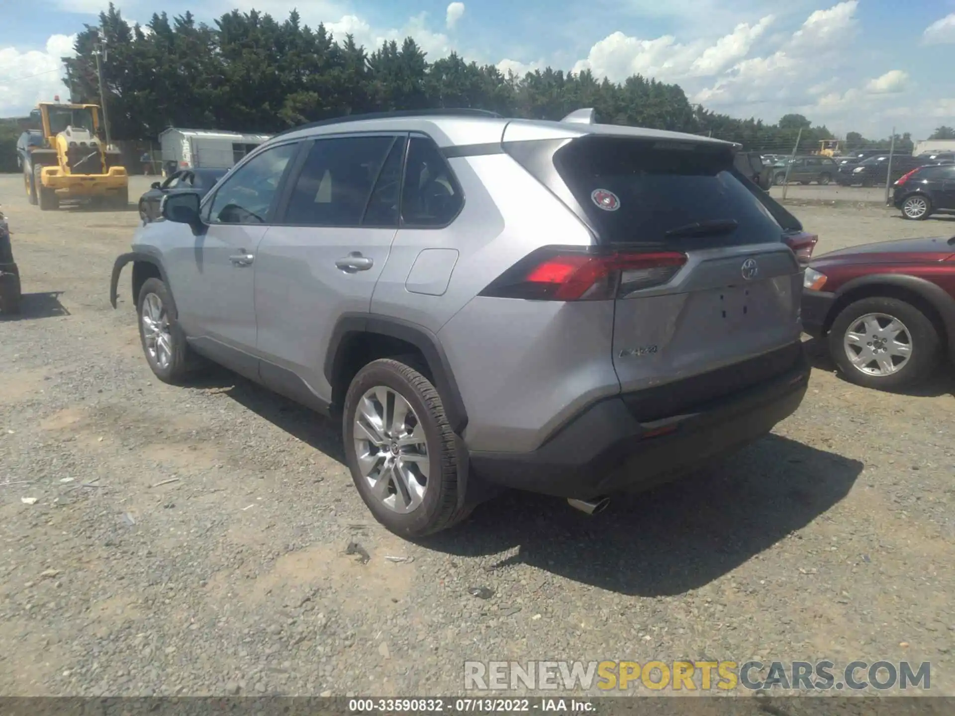 3 Photograph of a damaged car 2T3A1RFV4MC191403 TOYOTA RAV4 2021