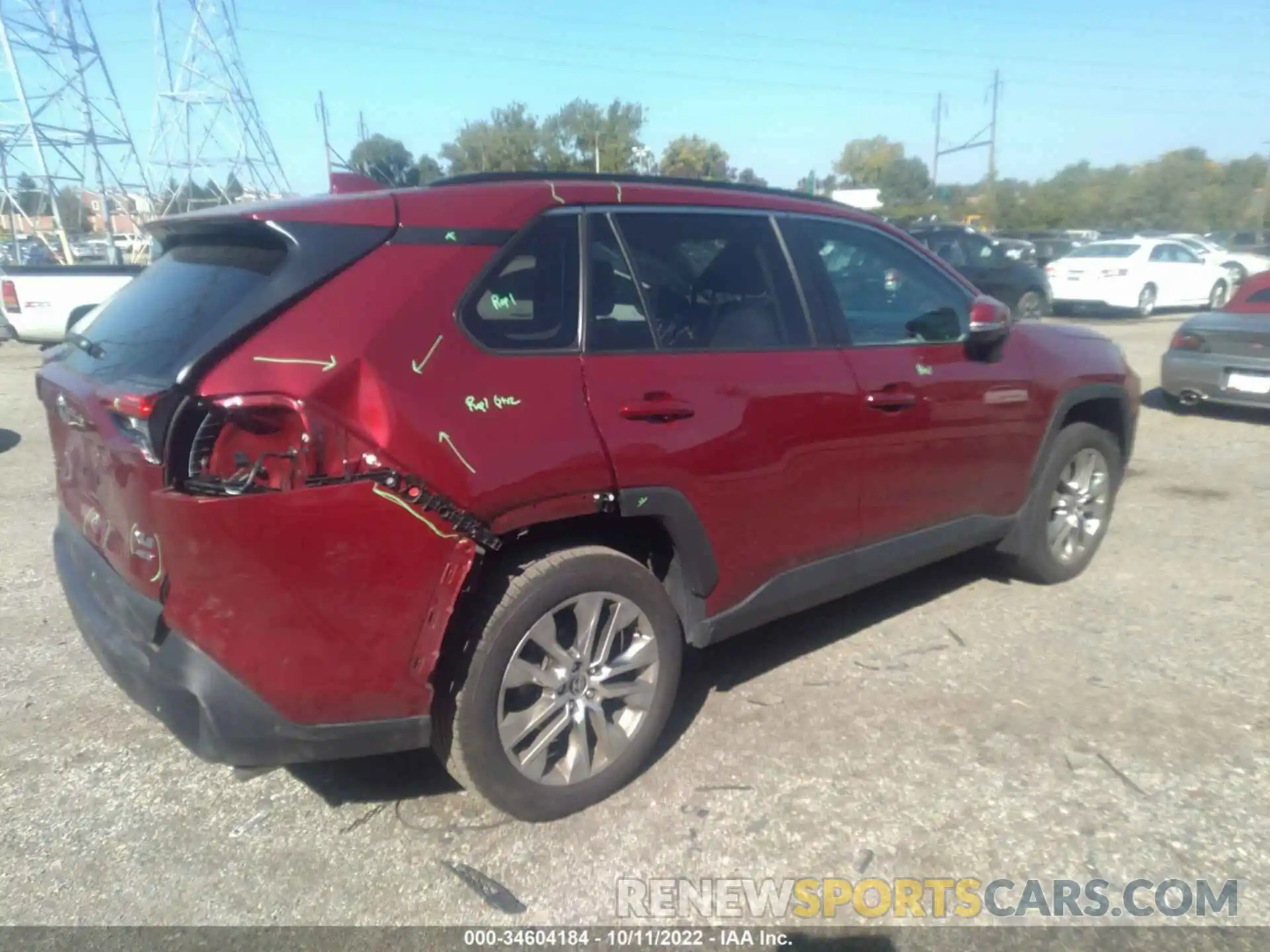 4 Photograph of a damaged car 2T3A1RFV4MW180142 TOYOTA RAV4 2021