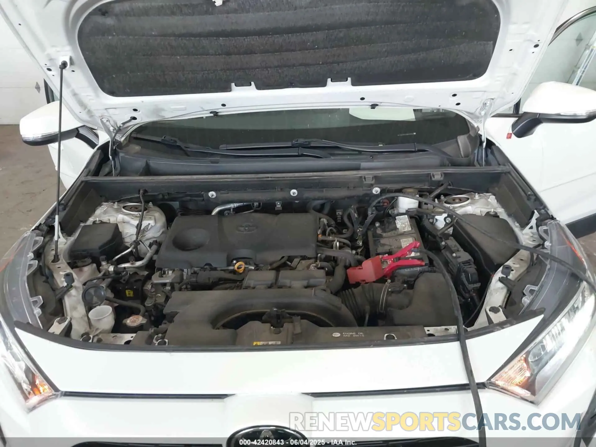 10 Photograph of a damaged car 2T3A1RFV4MW188600 TOYOTA RAV4 2021