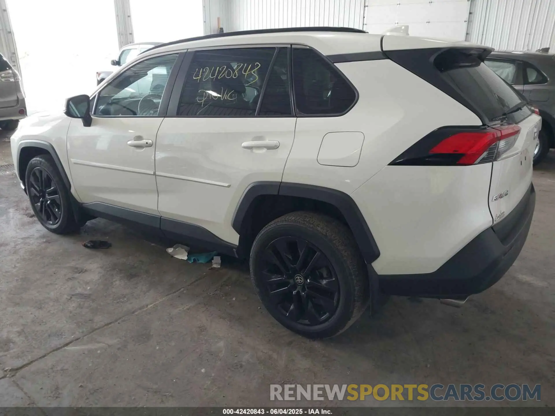 3 Photograph of a damaged car 2T3A1RFV4MW188600 TOYOTA RAV4 2021