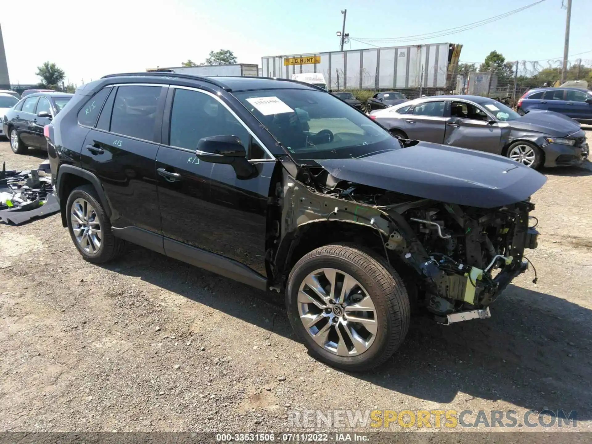 1 Photograph of a damaged car 2T3A1RFV4MW210031 TOYOTA RAV4 2021