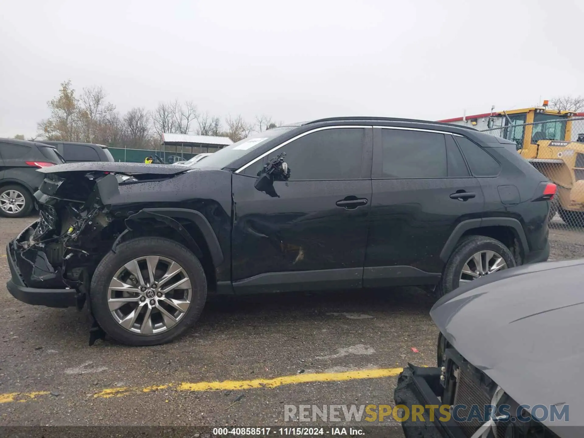 14 Photograph of a damaged car 2T3A1RFV5MC173900 TOYOTA RAV4 2021