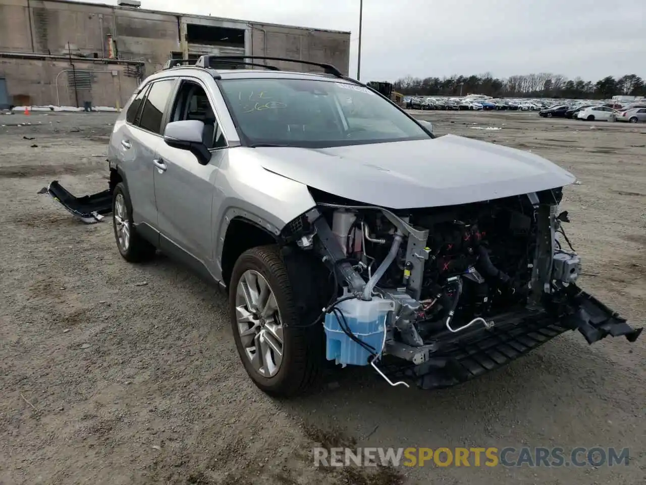 1 Photograph of a damaged car 2T3A1RFV5MC205731 TOYOTA RAV4 2021