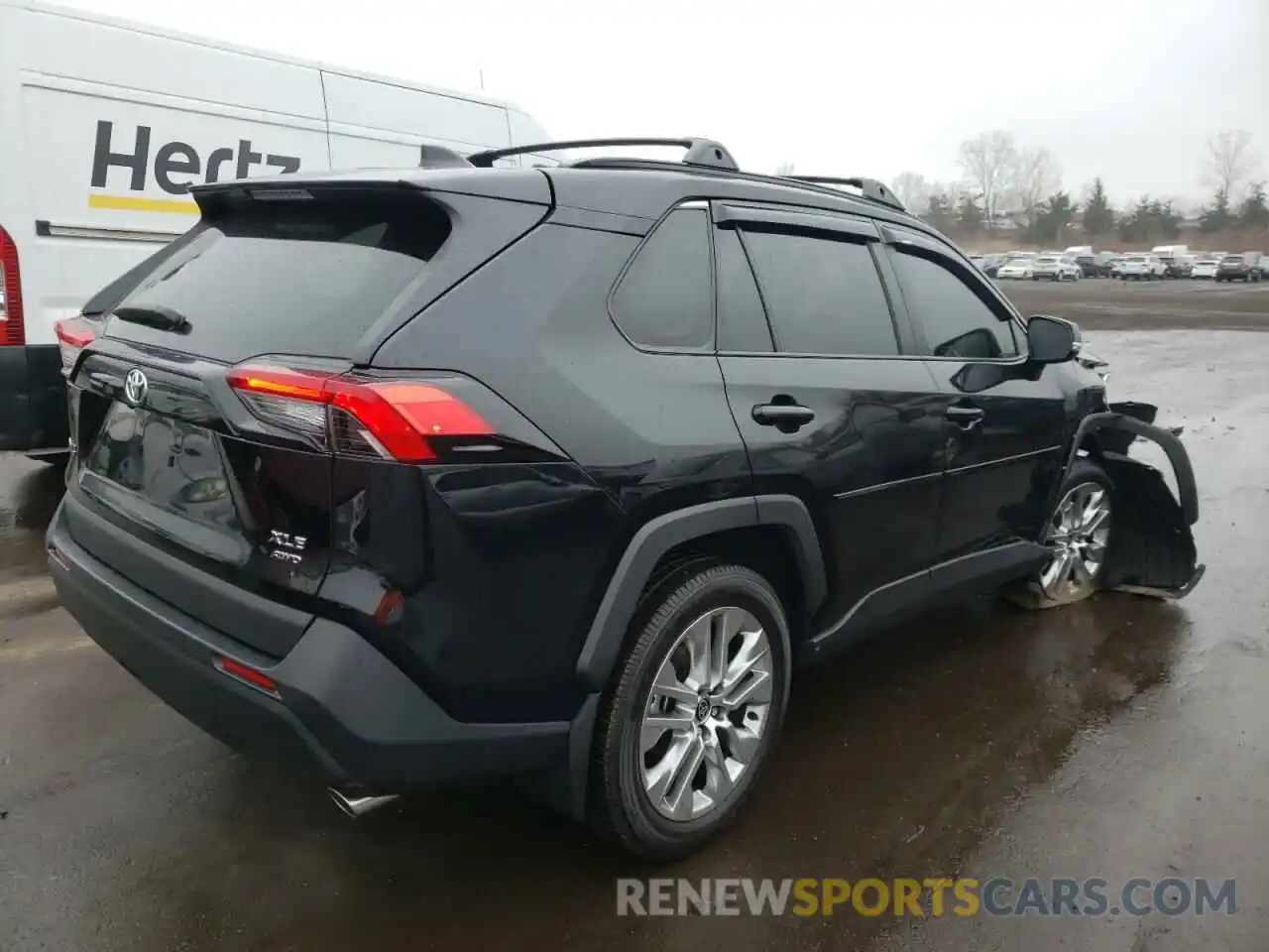 4 Photograph of a damaged car 2T3A1RFV5MC210668 TOYOTA RAV4 2021