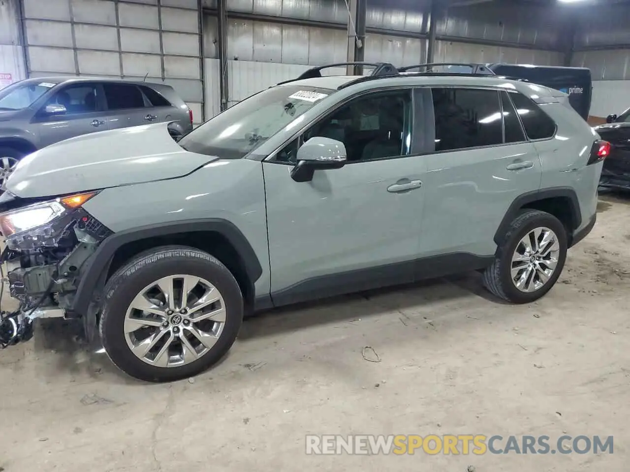 1 Photograph of a damaged car 2T3A1RFV5MW148932 TOYOTA RAV4 2021