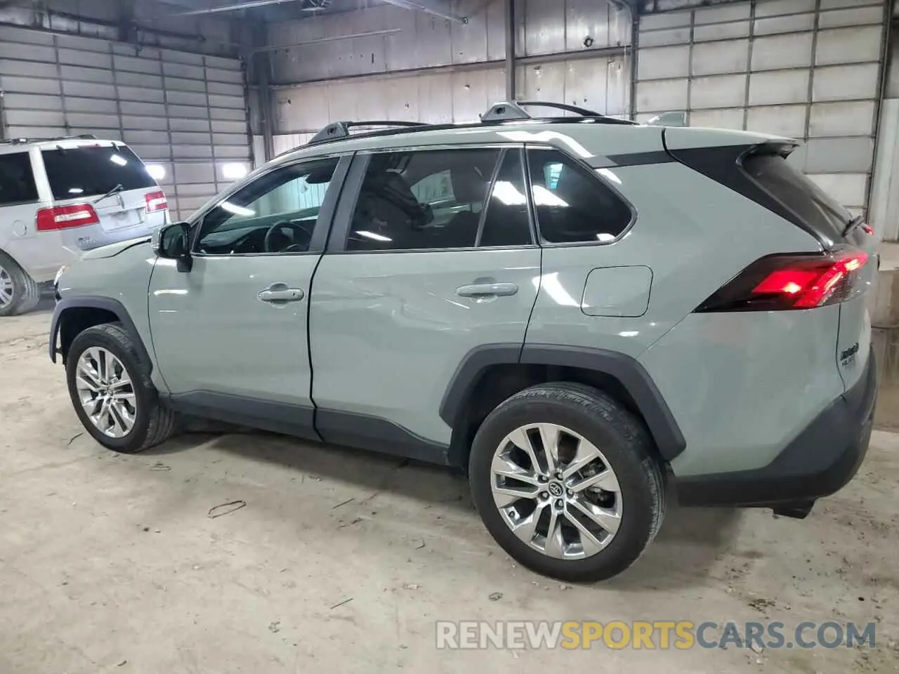 2 Photograph of a damaged car 2T3A1RFV5MW148932 TOYOTA RAV4 2021