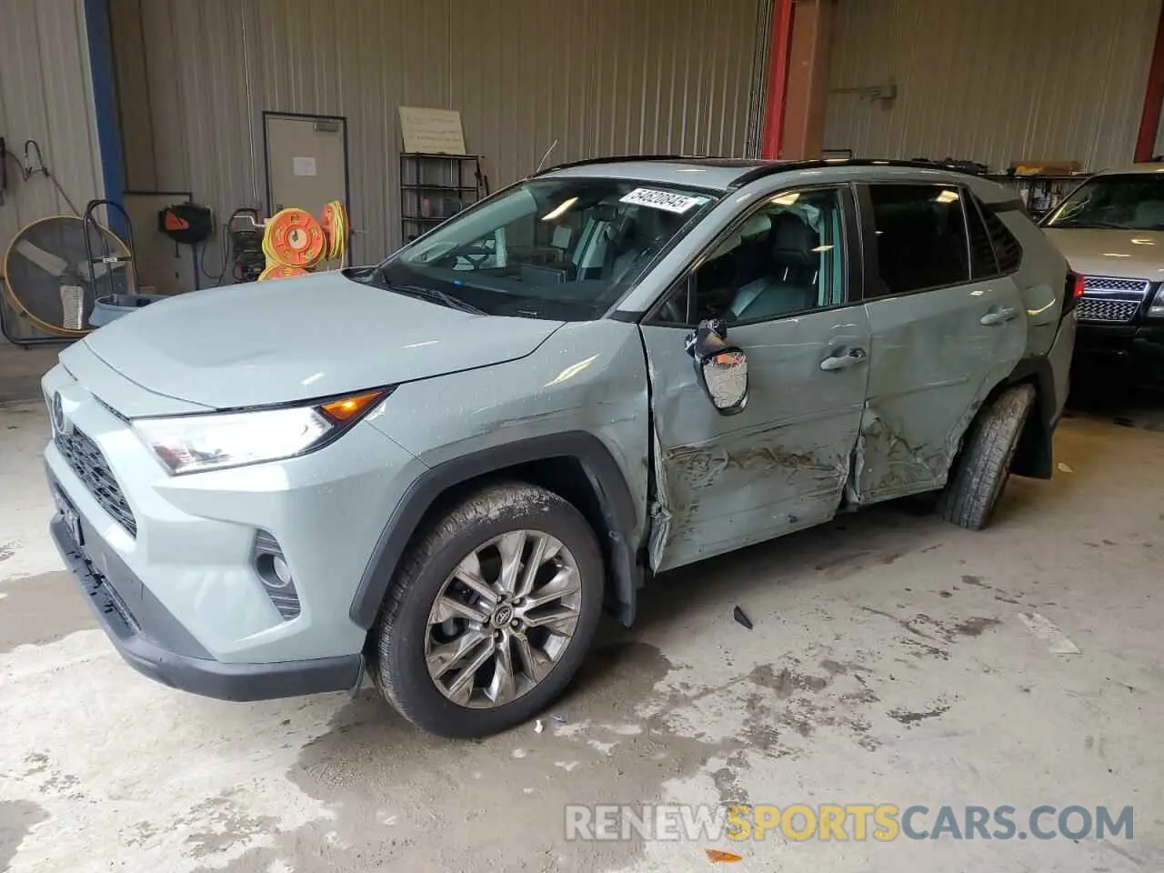 1 Photograph of a damaged car 2T3A1RFV5MW150227 TOYOTA RAV4 2021