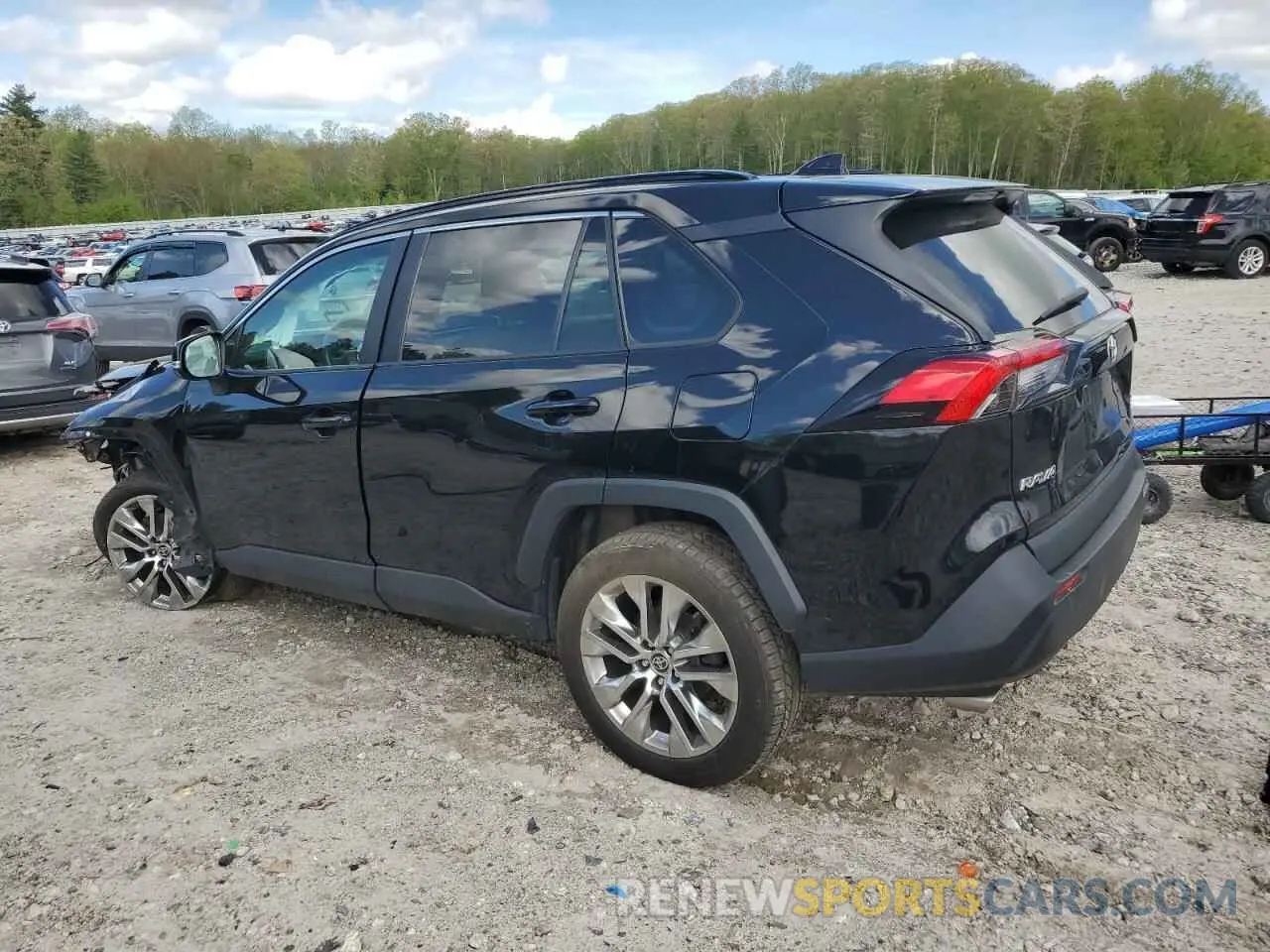 2 Photograph of a damaged car 2T3A1RFV5MW237187 TOYOTA RAV4 2021