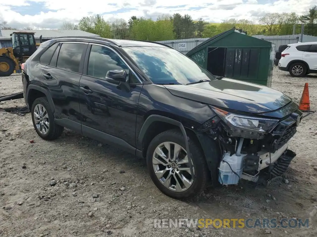 4 Photograph of a damaged car 2T3A1RFV5MW237187 TOYOTA RAV4 2021