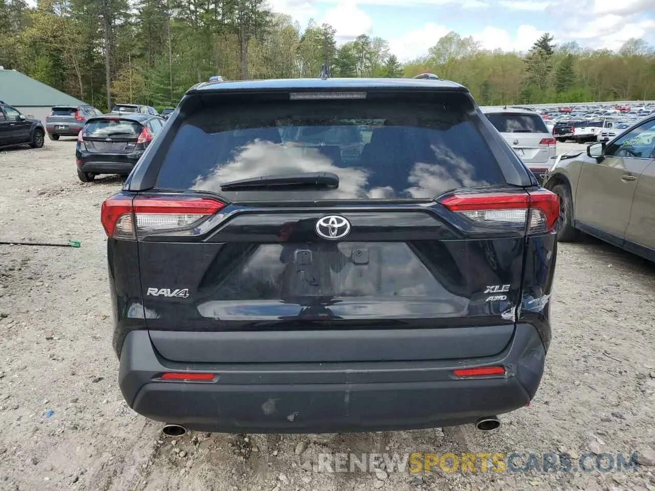 6 Photograph of a damaged car 2T3A1RFV5MW237187 TOYOTA RAV4 2021