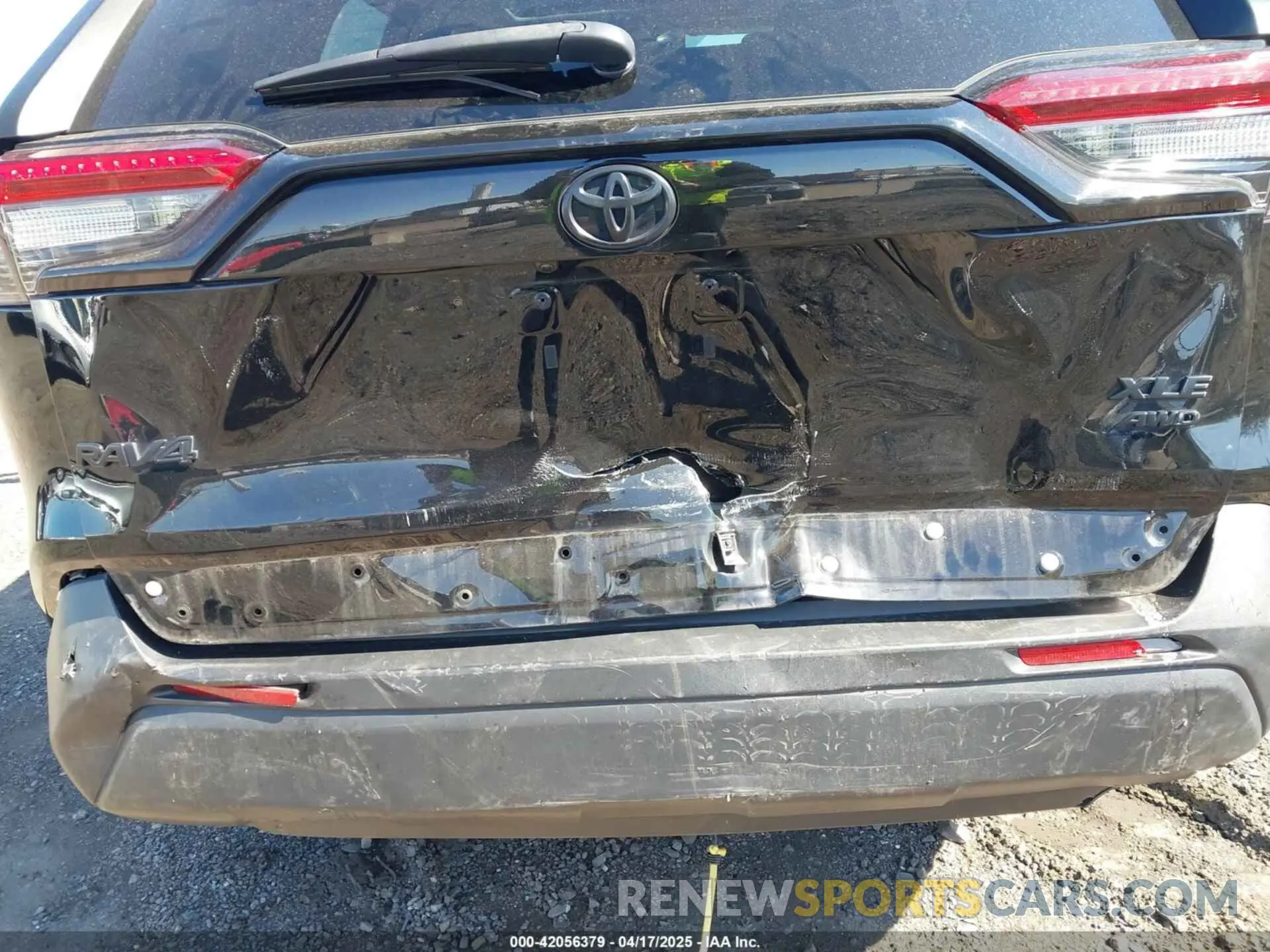6 Photograph of a damaged car 2T3A1RFV6MC236809 TOYOTA RAV4 2021