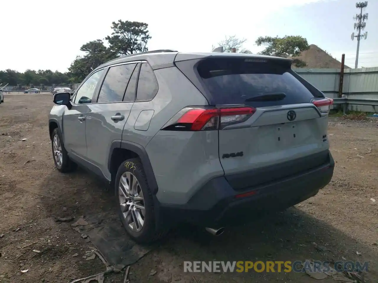 3 Photograph of a damaged car 2T3A1RFV6MW170504 TOYOTA RAV4 2021