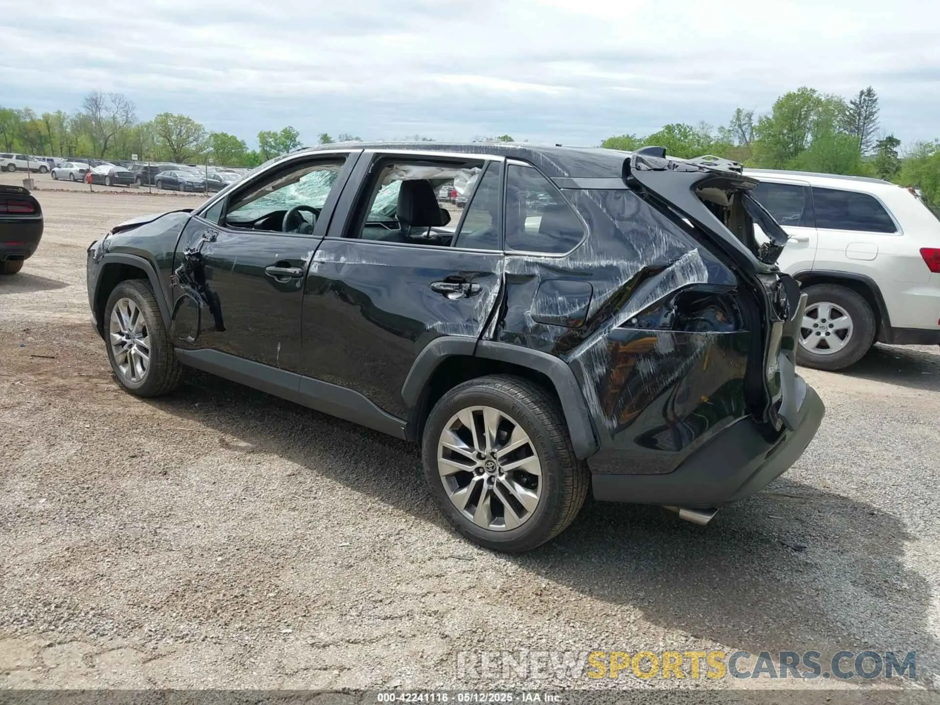 3 Photograph of a damaged car 2T3A1RFV7MC145340 TOYOTA RAV4 2021