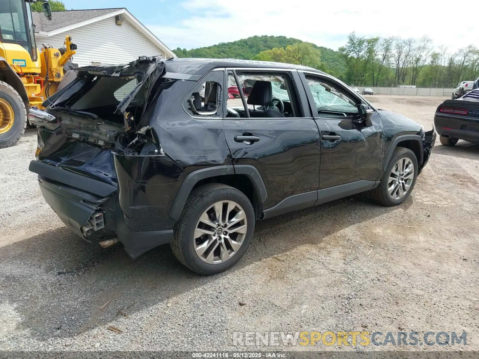 4 Photograph of a damaged car 2T3A1RFV7MC145340 TOYOTA RAV4 2021