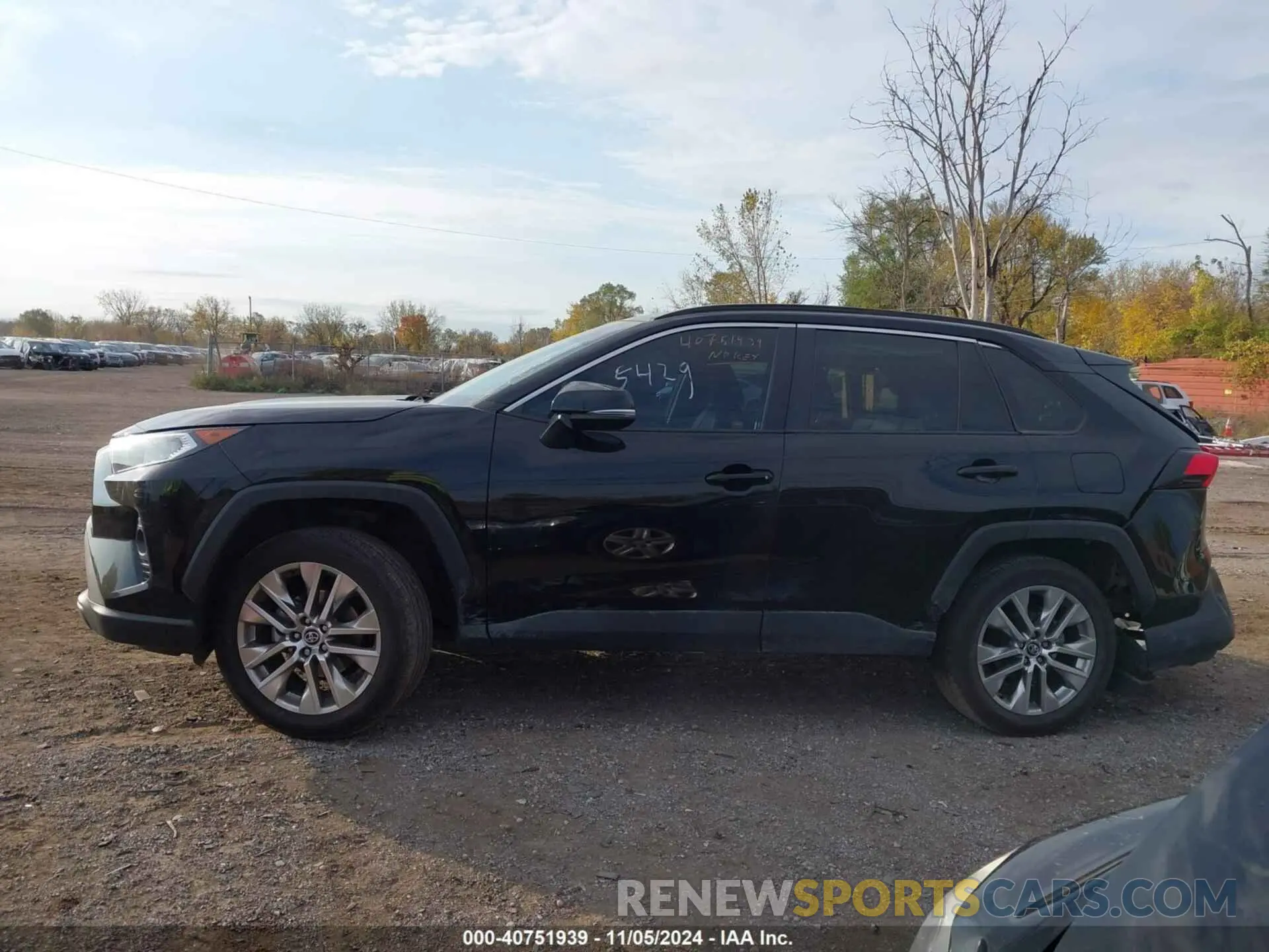 13 Photograph of a damaged car 2T3A1RFV7MC155429 TOYOTA RAV4 2021