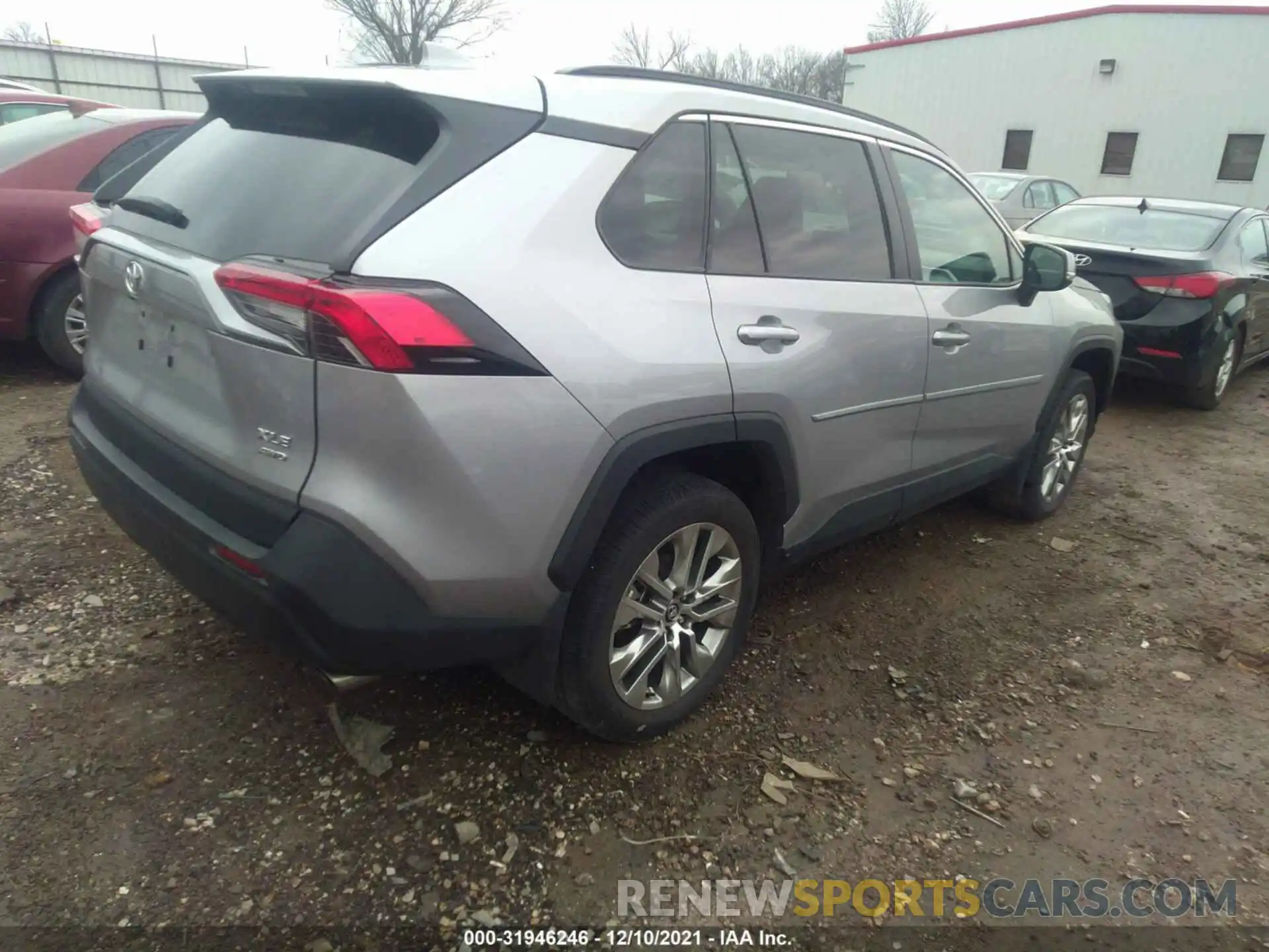 4 Photograph of a damaged car 2T3A1RFV7MC157732 TOYOTA RAV4 2021