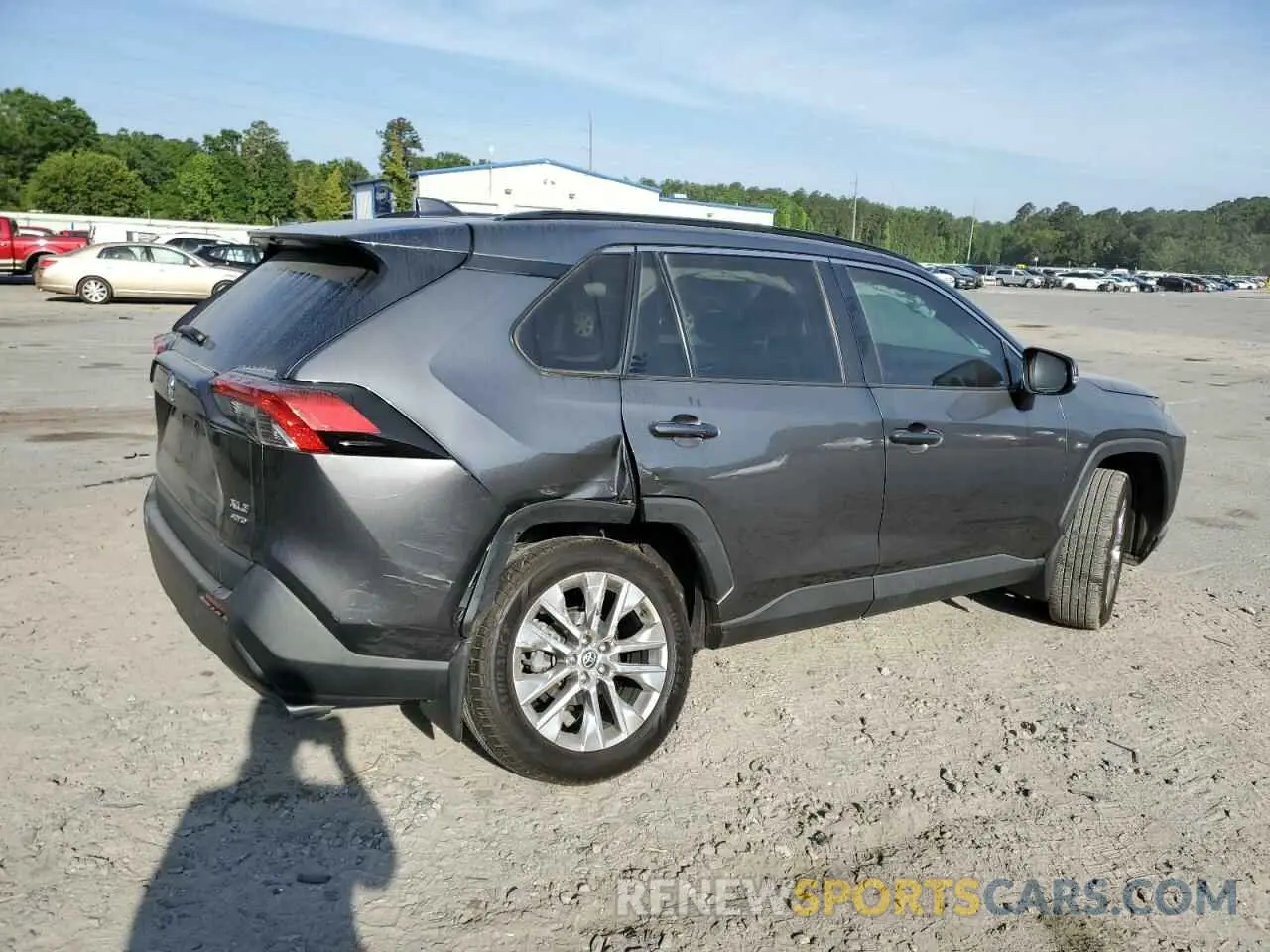 3 Photograph of a damaged car 2T3A1RFV7MC207416 TOYOTA RAV4 2021