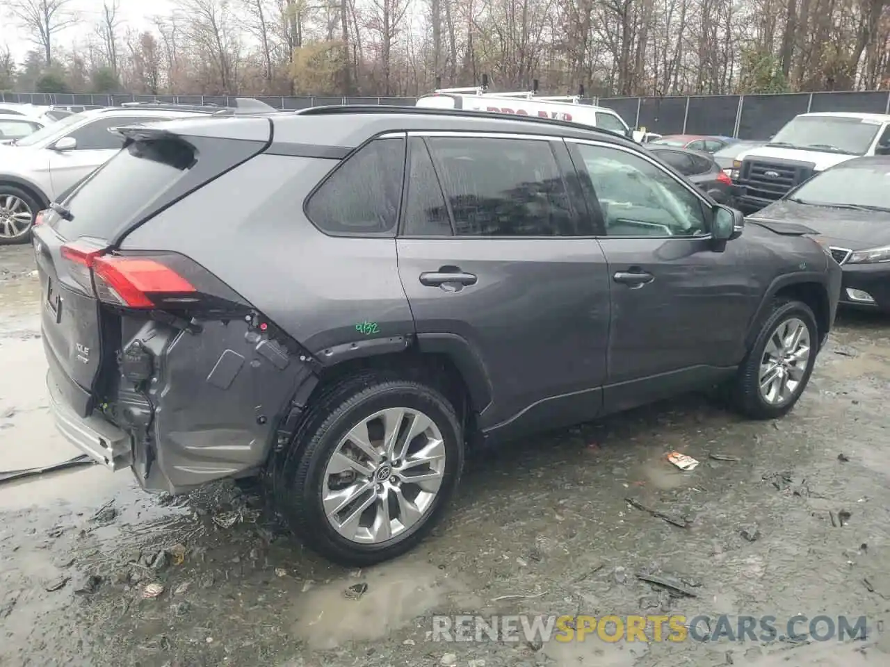 3 Photograph of a damaged car 2T3A1RFV7MC250587 TOYOTA RAV4 2021