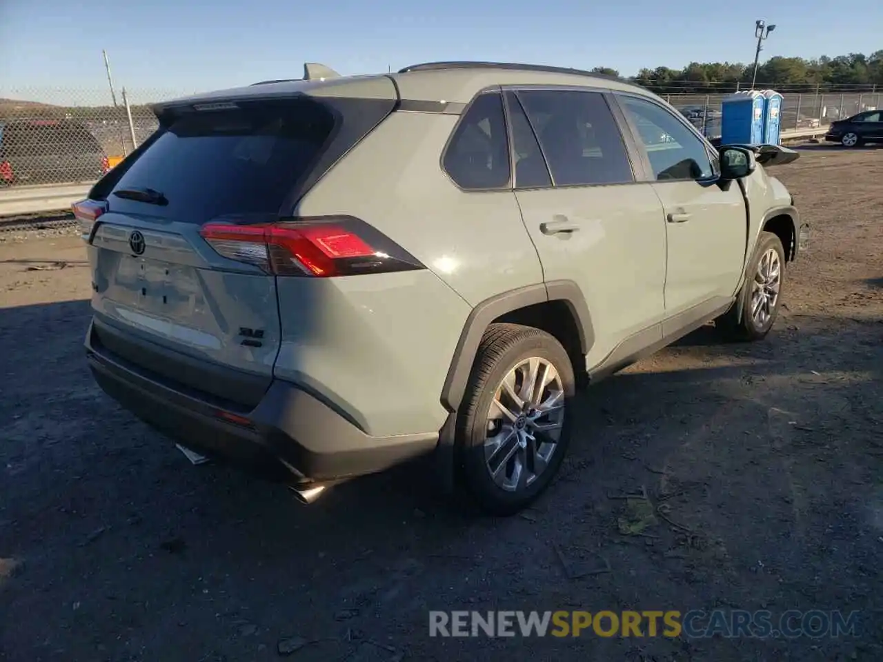 4 Photograph of a damaged car 2T3A1RFV7MW171497 TOYOTA RAV4 2021