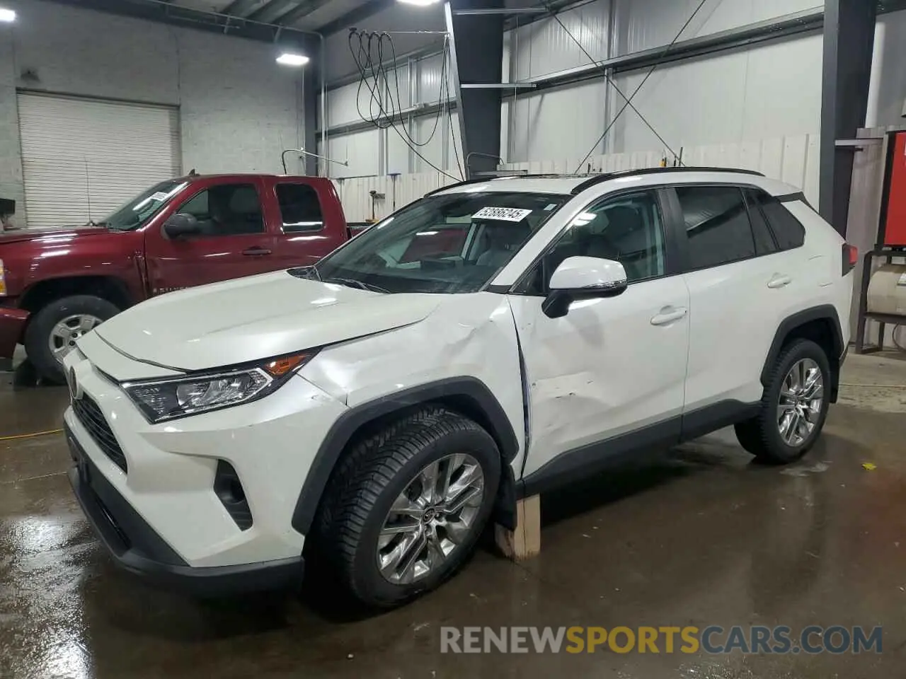 1 Photograph of a damaged car 2T3A1RFV7MW228121 TOYOTA RAV4 2021