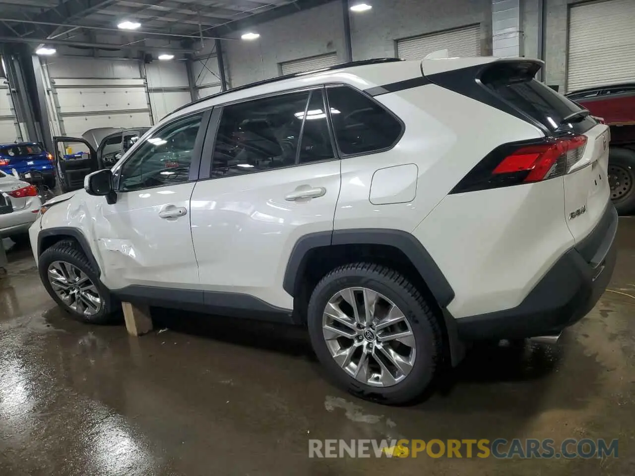 2 Photograph of a damaged car 2T3A1RFV7MW228121 TOYOTA RAV4 2021