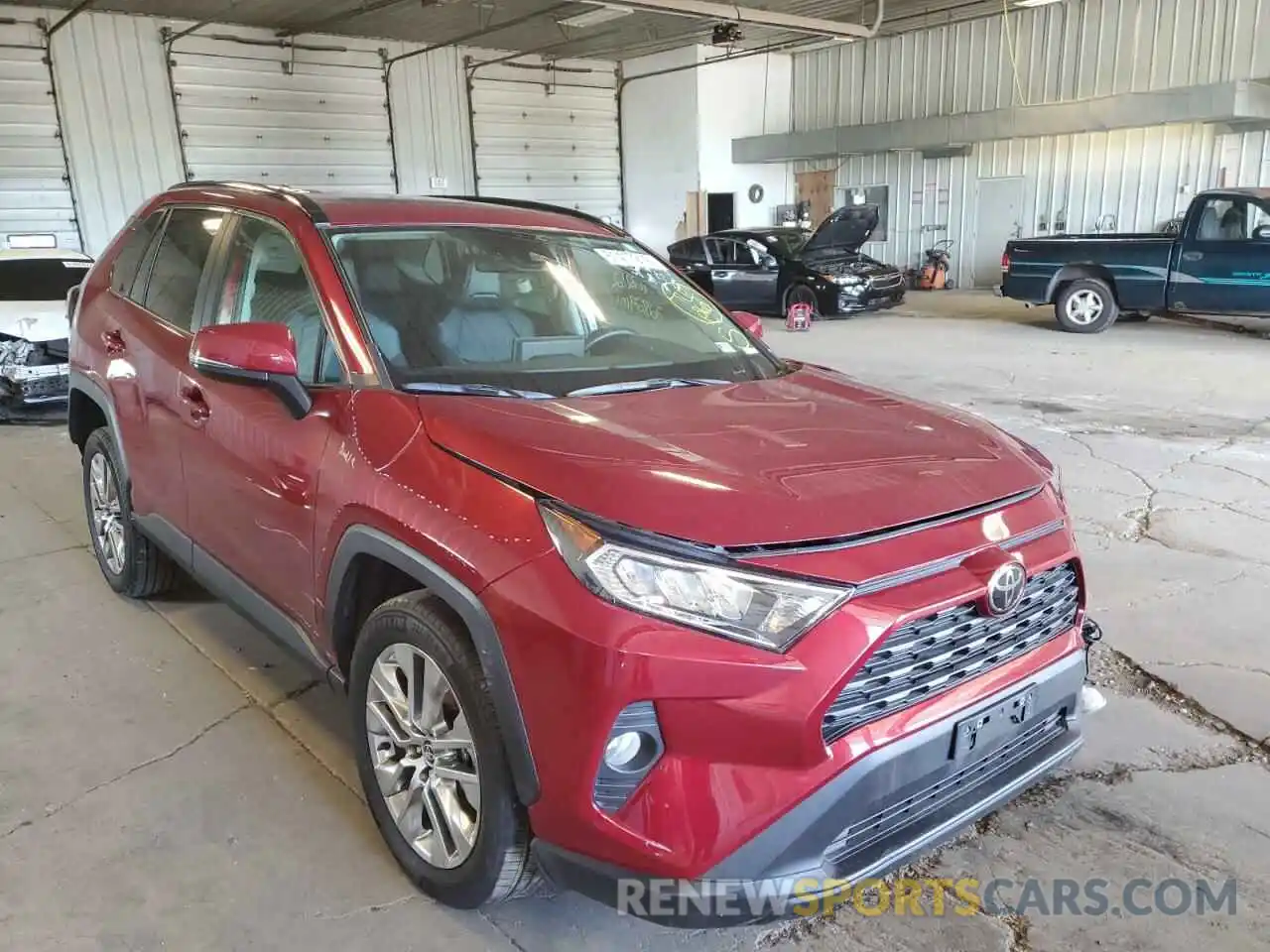 1 Photograph of a damaged car 2T3A1RFV7MW246439 TOYOTA RAV4 2021