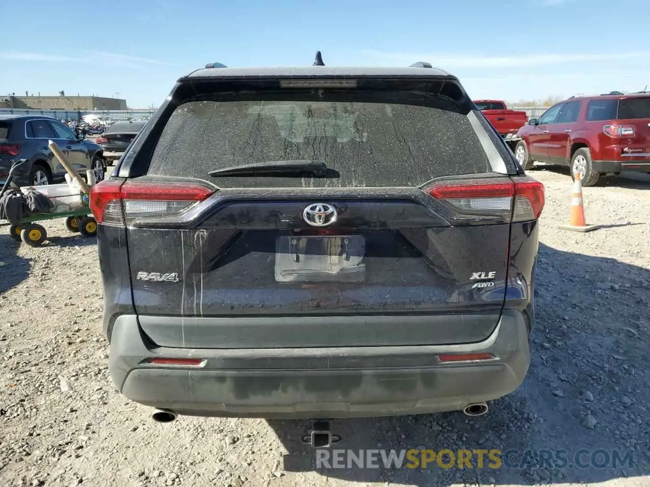 6 Photograph of a damaged car 2T3A1RFV8MC146268 TOYOTA RAV4 2021