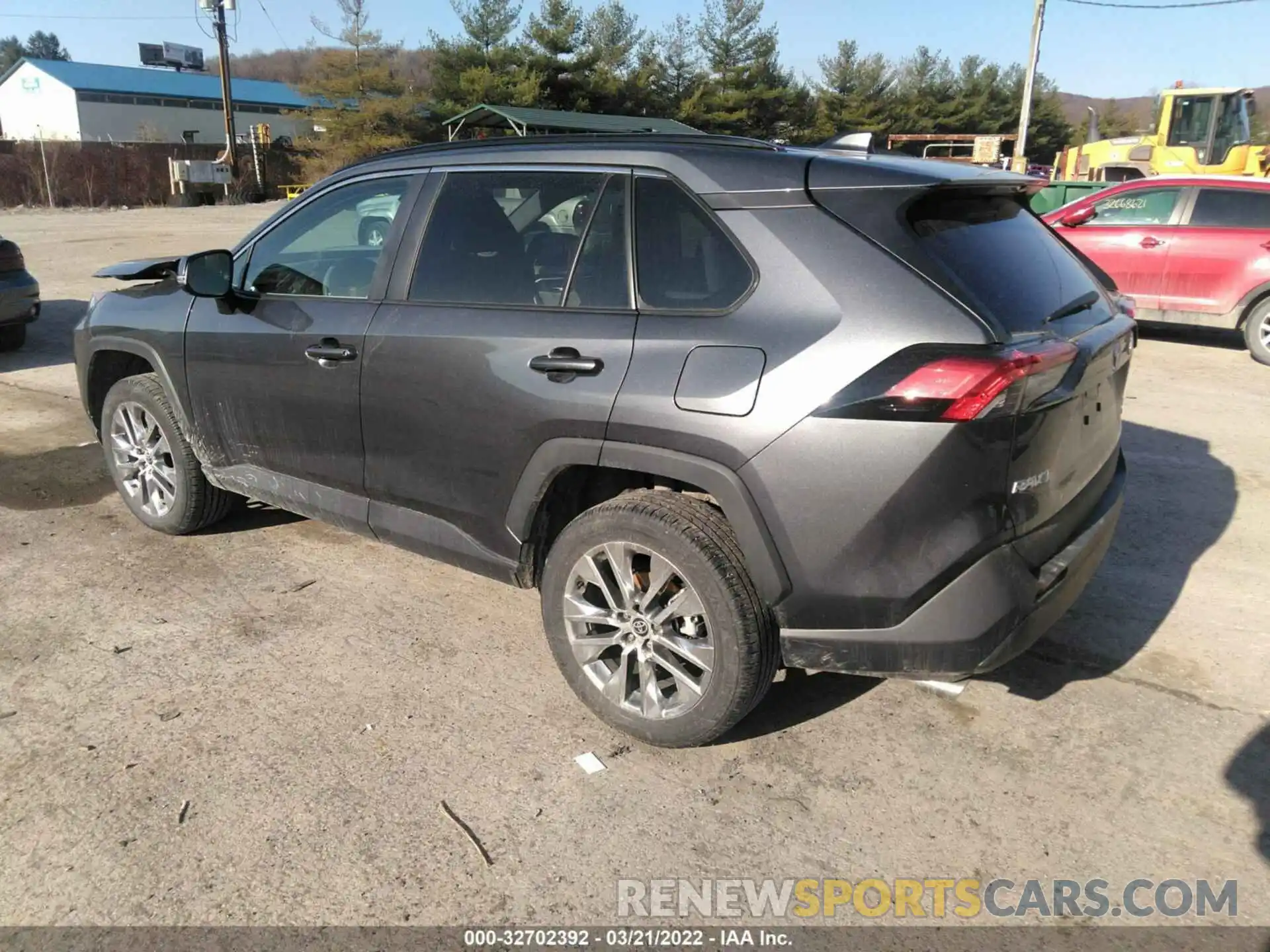 3 Photograph of a damaged car 2T3A1RFV8MC174474 TOYOTA RAV4 2021